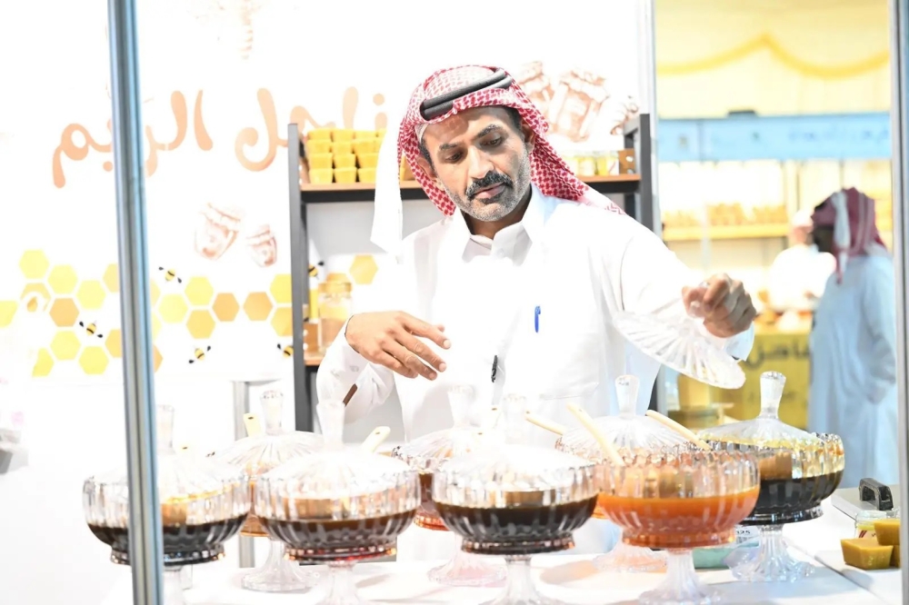 مهرجان عسل جازان.. عروض متميزة ومنتجات عالية الجودة