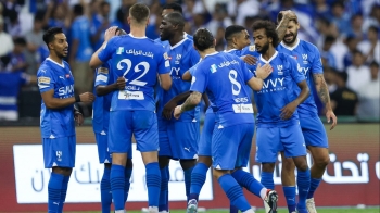 بالأسماء.. تأكد غياب رباعي الهلال عن مباراة باختاكور