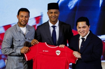  الهولندي باتريك كلويفرت مدرب إندونسيا