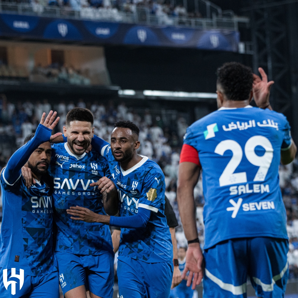 الهلال يستعيد ثنائي أمام الشباب في روشن