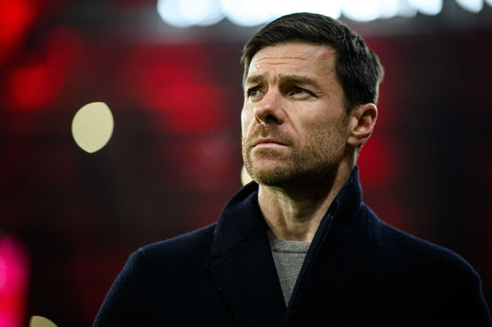 ليفركوزن يلمح إلى رحيل ألونسو لتدريب ريال مدريد