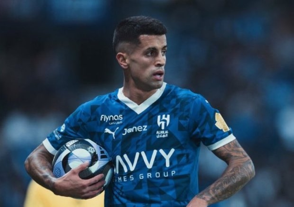 هل يلحق جواو كانسيلو بمباراة الهلال أمام ريال مدريد؟