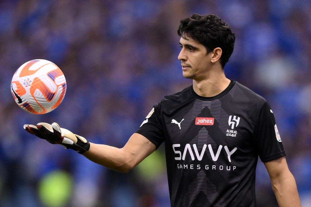 الهلال يتوصل لاتفاق مع بونو على تجديد عقده