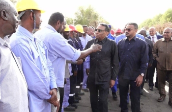 رئيس الوزراء السوداني يصل الخرطوم للمرة الأولى ويتفقد مصفاة الخرطوم للنفط - سودان تربيون