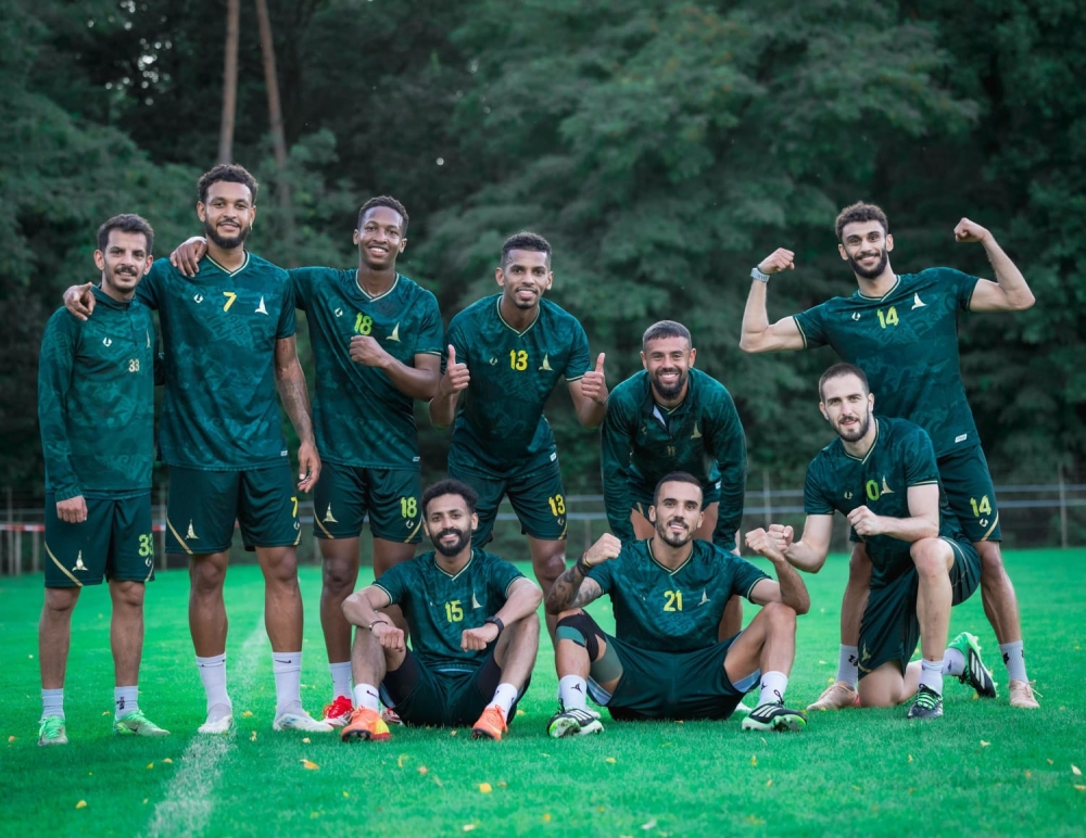 غياب بصمة المهاجم الأجنبي تقلق جماهير الخليج قبل الموسم الجديد