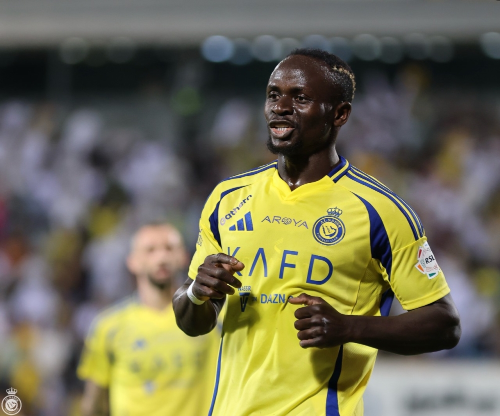 ساديو ماني بين النصر وبشكتاش.. هل يقترب الوداع؟