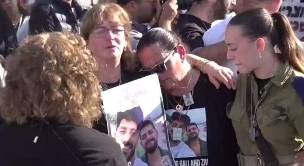 بالموعد والعدد.. تفاصيل الإفراج عن الرهائن الإسرائيليين لدى حماس - وكالات 