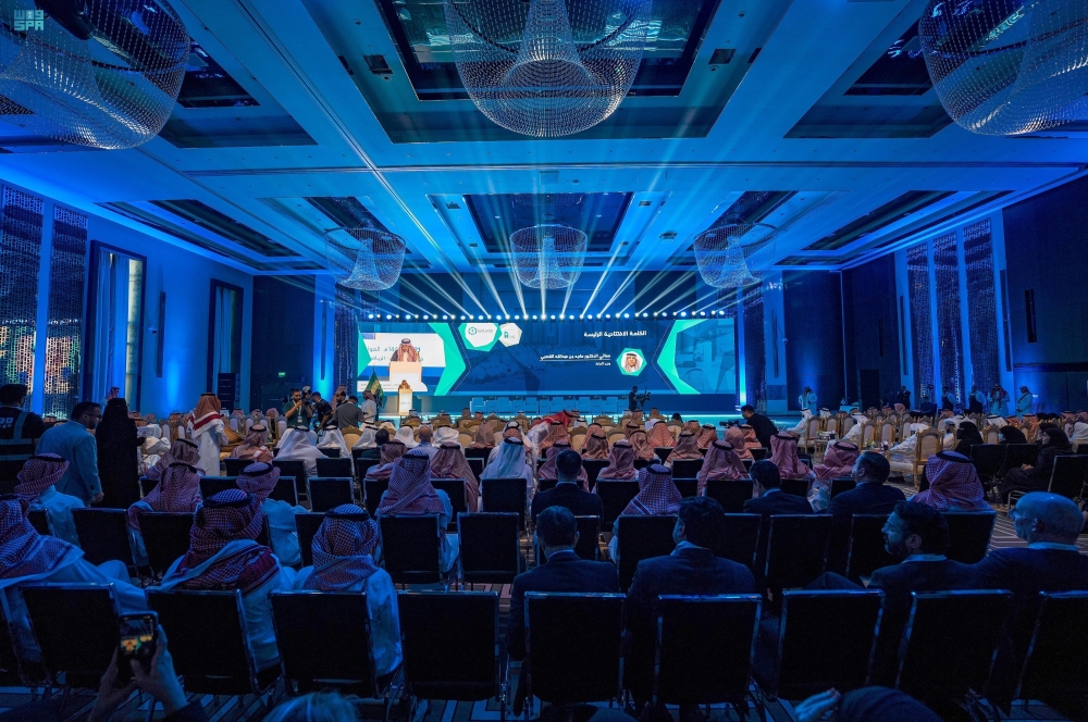 وزير التجارة يؤكد أن السعودية مؤهلة لتكون محورا إقليميا لإعادة هيكلة الديون وحلول إعادة التنظيم المالي للكيانات الاقتصادية