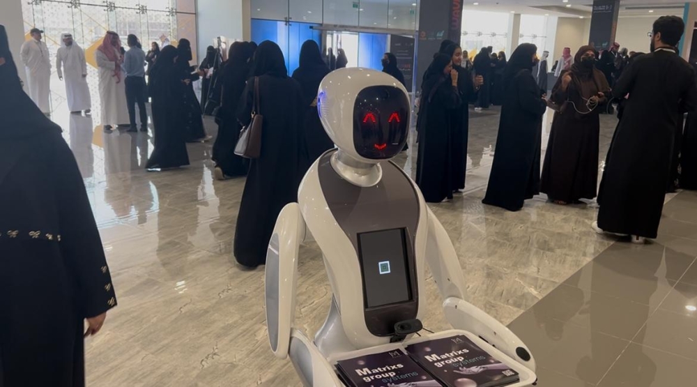 الروبوت في جامعة جدة يمثل ثمرة جهود بحثية وتدريبية 