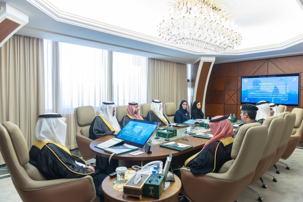 أمير الشرقية يرأس اجتماع اللجنة العليا لمشروع مجتمع الذوق - اليوم
