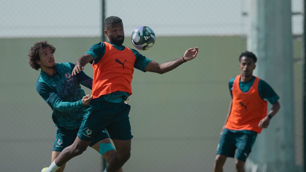 ماذا قدم نيوم والنصر في دوري روشن 25/26؟