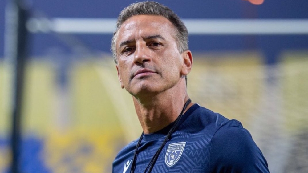 شاموسكا يفاجئ الهلال بخصوص سلطان مندش 