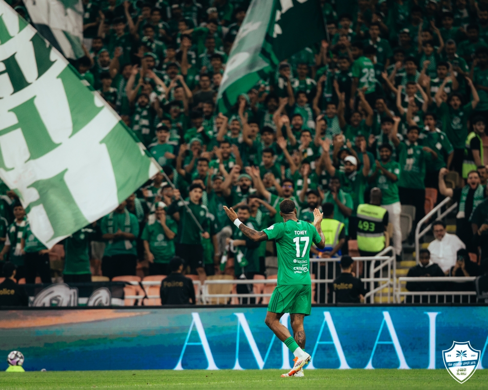 الأهلي يفوز على الاتفاق برباعية في ليلة تألق توني