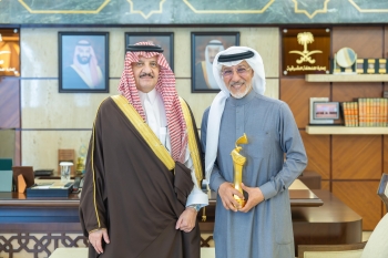 أمير الشرقية يستقبل الفنان عبدالمحسن النمر بمناسبة فوزه بجائزة 