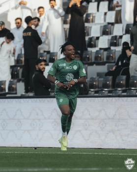 ريان حامد يحتفل بهدفه للأهلي في مرمى الشباب