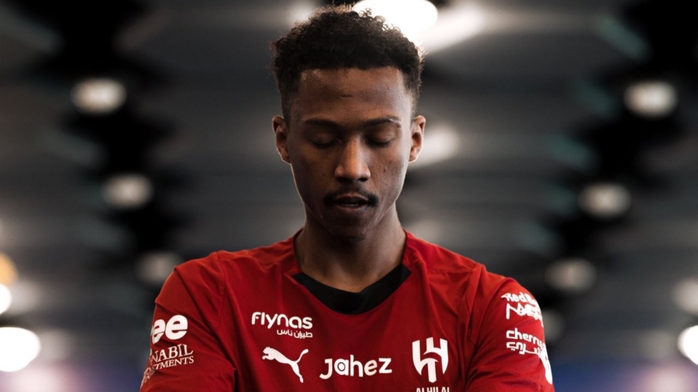 فحص طبي لناصر الدوسري يحدد عودته لتدريبات الهلال 