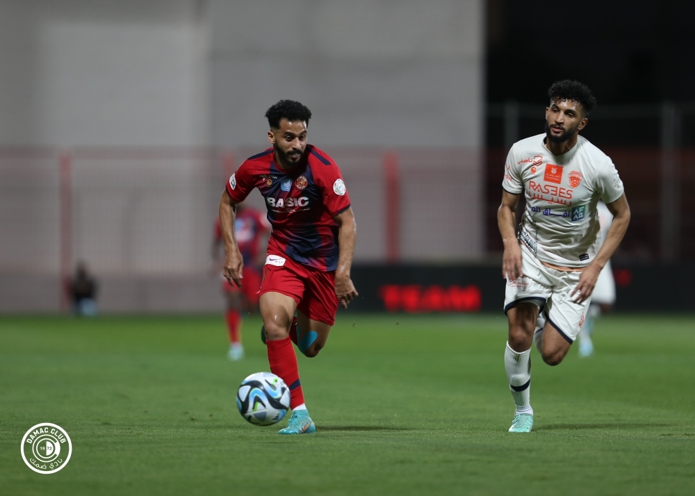 الجمعة.. ضمك يستضيف الفيحاء للهروب من شبح الهبوط
