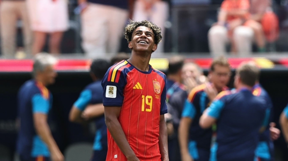 ميسي × لامين.. التاريخ يواجه المستقبل في نهائي كأس العالم