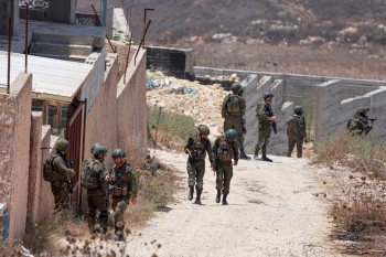 انتهاكات مستمرة.. قوات الاحتلال تعتقل 16 فلسطينيًا في الضفة الغربية