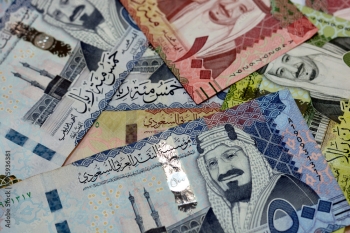تباين سعر الريال مقابل الجنيه اليوم الأحد في البنوك المصرية