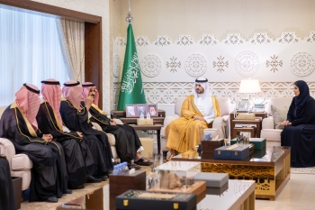 نائب أمير الشرقية يستقبل رئيس وأعضاء الجمعية السعودية للإعاقة السمعية
