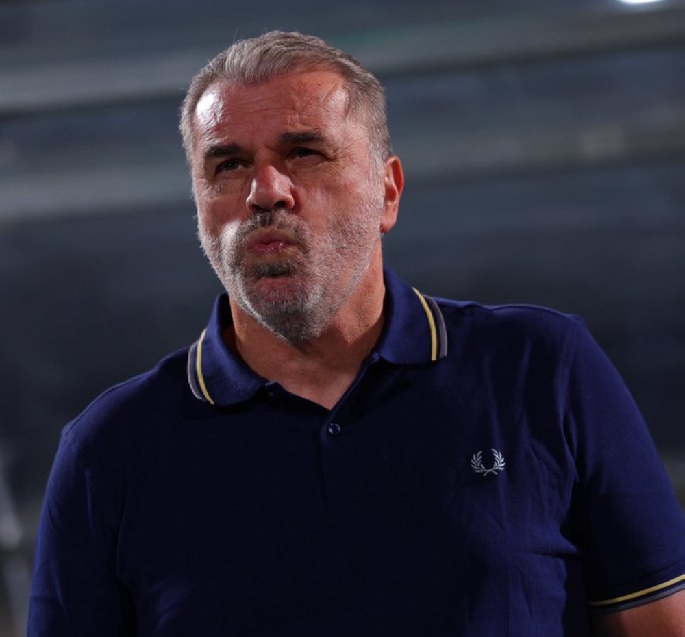 بوستيكوغلو يحسم حارس مرمى النصر أمام الاتحاد