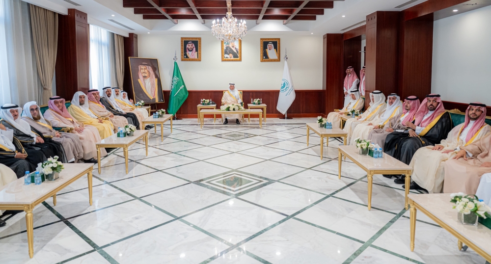 محافظ الأحساء يدشّن جمعية 