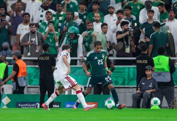 همام الهمامي خلال مباراة الأخضر السعودي والإمارات في نهائي خليجي 27