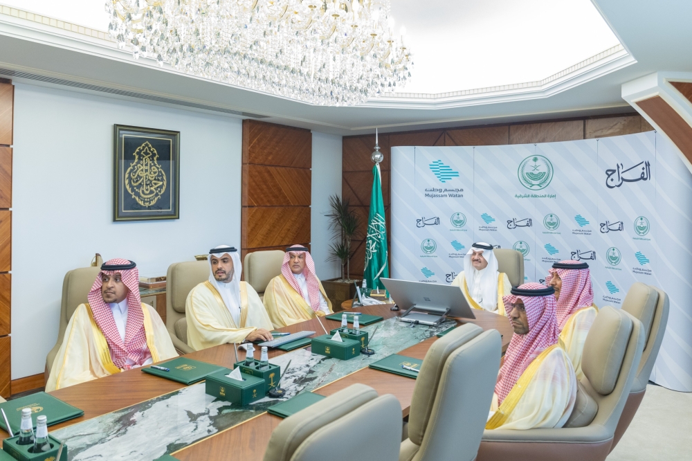 أمير الشرقية يستقبل القائمين على مجسم 