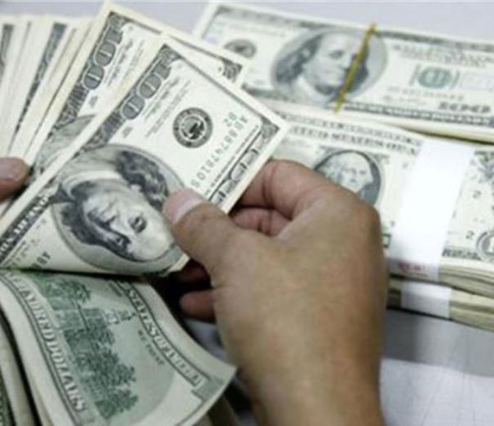 سعر الدولار يواصل الارتفاع ويتجاوز حاجز الـ54 جنيها اليوم الثلاثاء