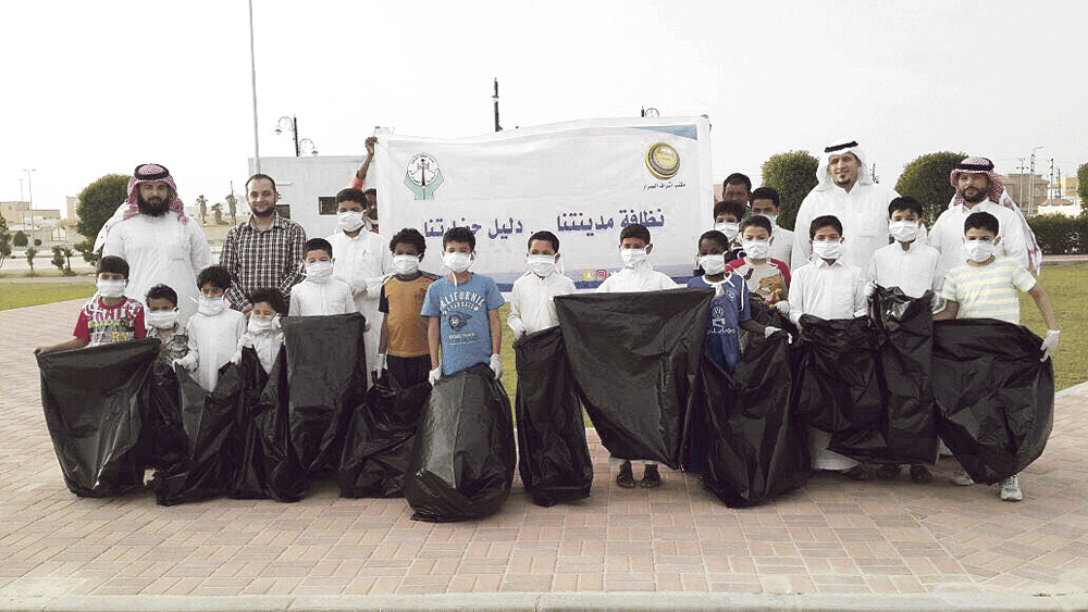 لقطة جماعية للمشاركين بالحملة (اليوم)