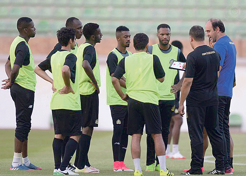  جانب من تدريب فريق النصر في مصر (نادي النصر) 