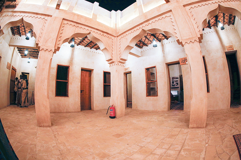 أحد المباني التراثية من الطين (اليوم)