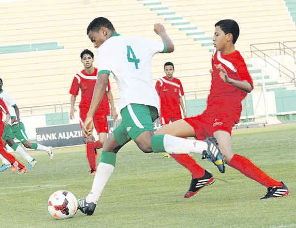 من مباريات دوري الناشئين 