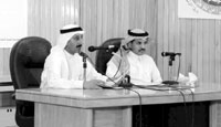 ناصر القحطاني مع مدير الأمسية